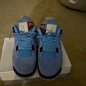 University Jordan blue 4’s